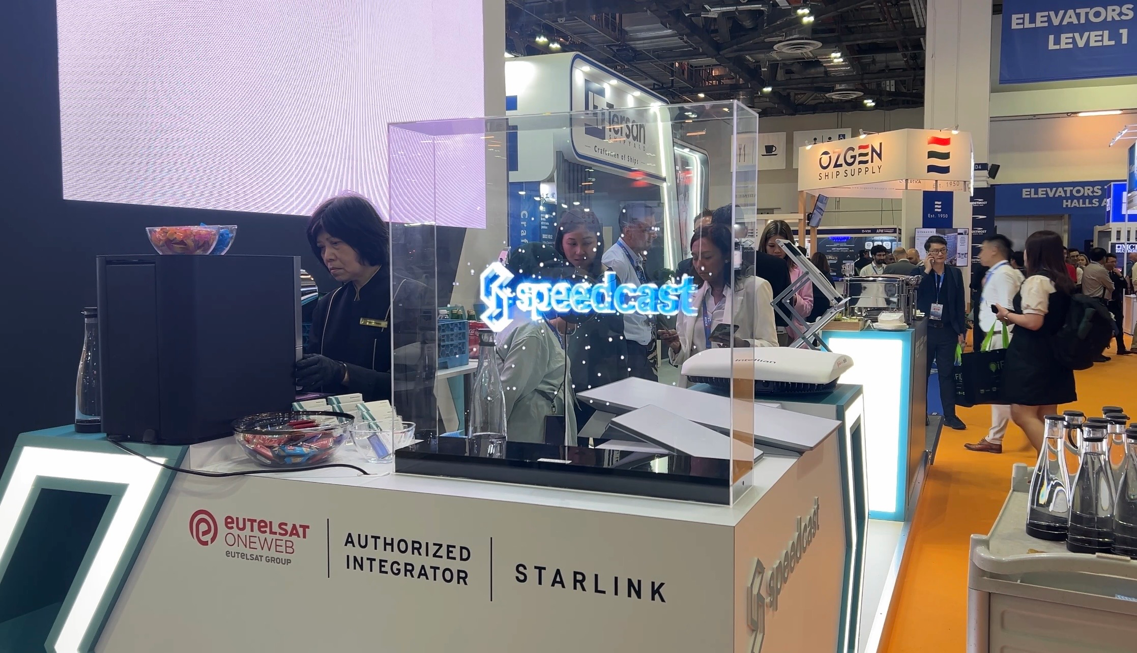 Holord Solo S showcasing satellite and Starlink equipment digitally at APM Singapore 2026 with Speedcast