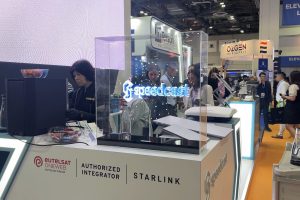 Holord Solo S showcasing satellite and Starlink equipment digitally at APM Singapore 2026 with Speedcast